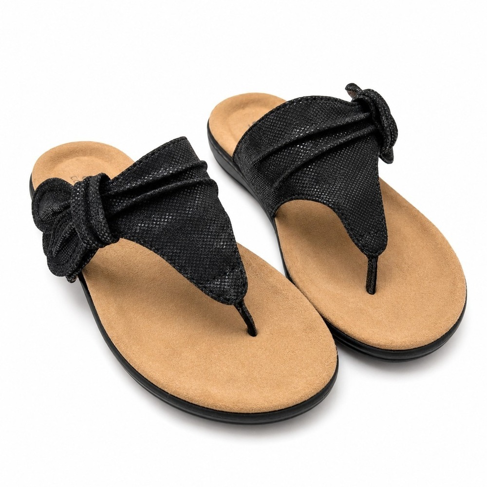 CLARKS Collection Laurieann Rae Thong Sandal Sz 7 Black Texture Adjustable Strap